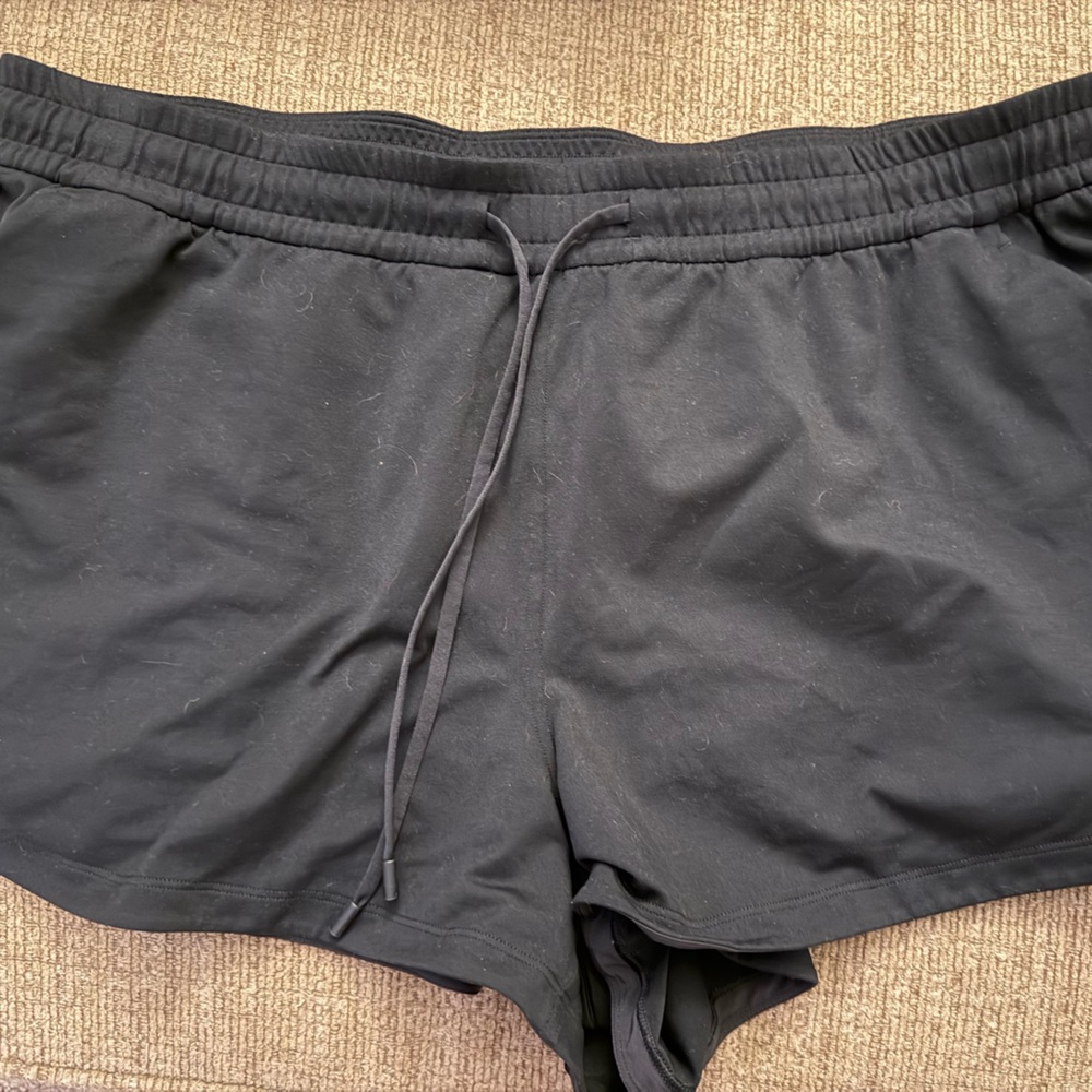 lululemon athletica women’s  Black Athletic Drawstring Shorts
